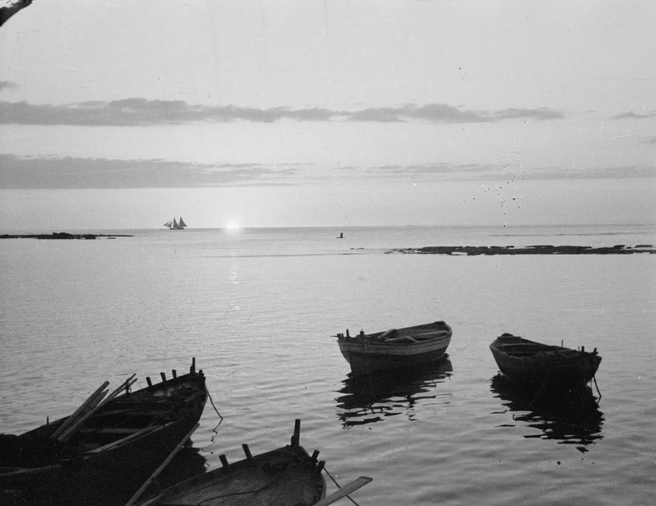 Fishing boats in Tripoli harbour at sunset, 1946